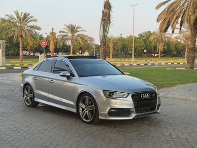 Audi A3 S-line 2016 GCC Specs | Immaculate Condition-7