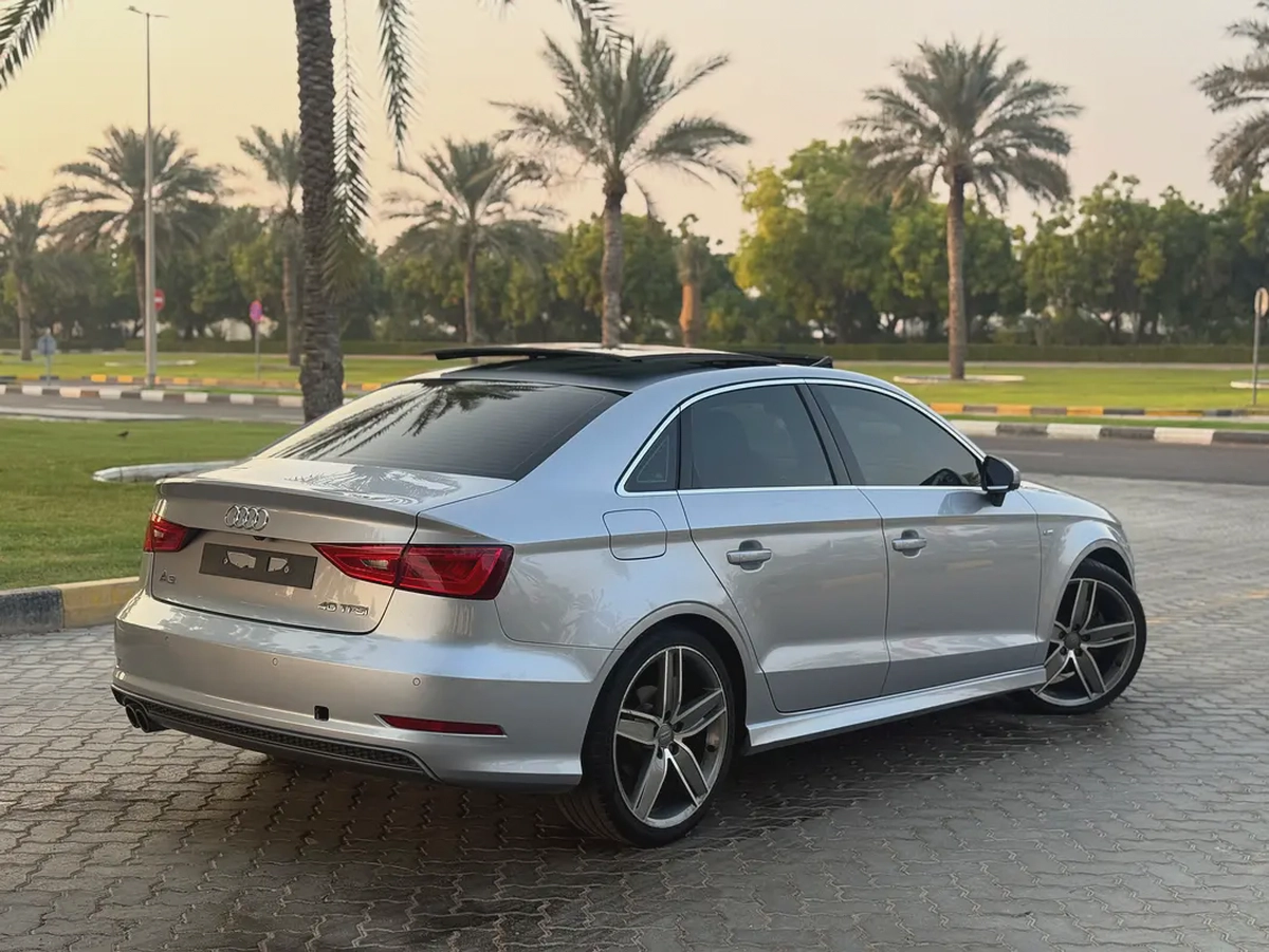 Audi A3 S-line 2016 GCC Specs | Immaculate Condition-3-3