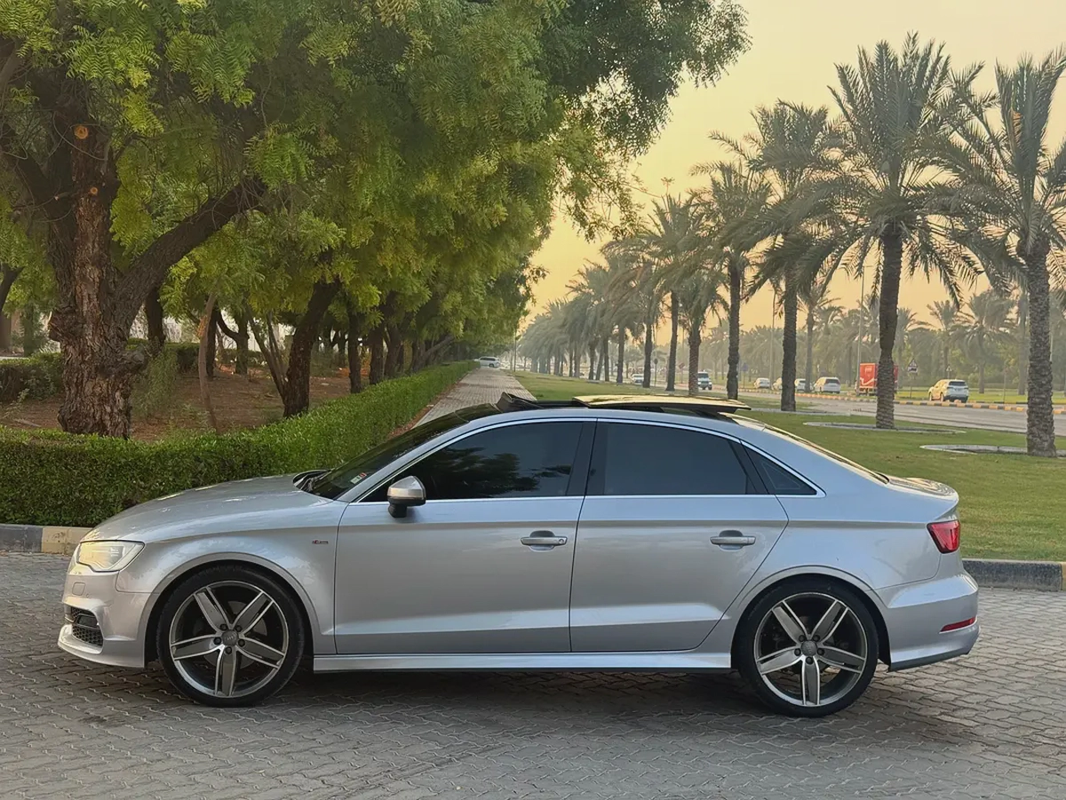 Audi A3 S-line 2016 GCC Specs | Immaculate Condition-8-8