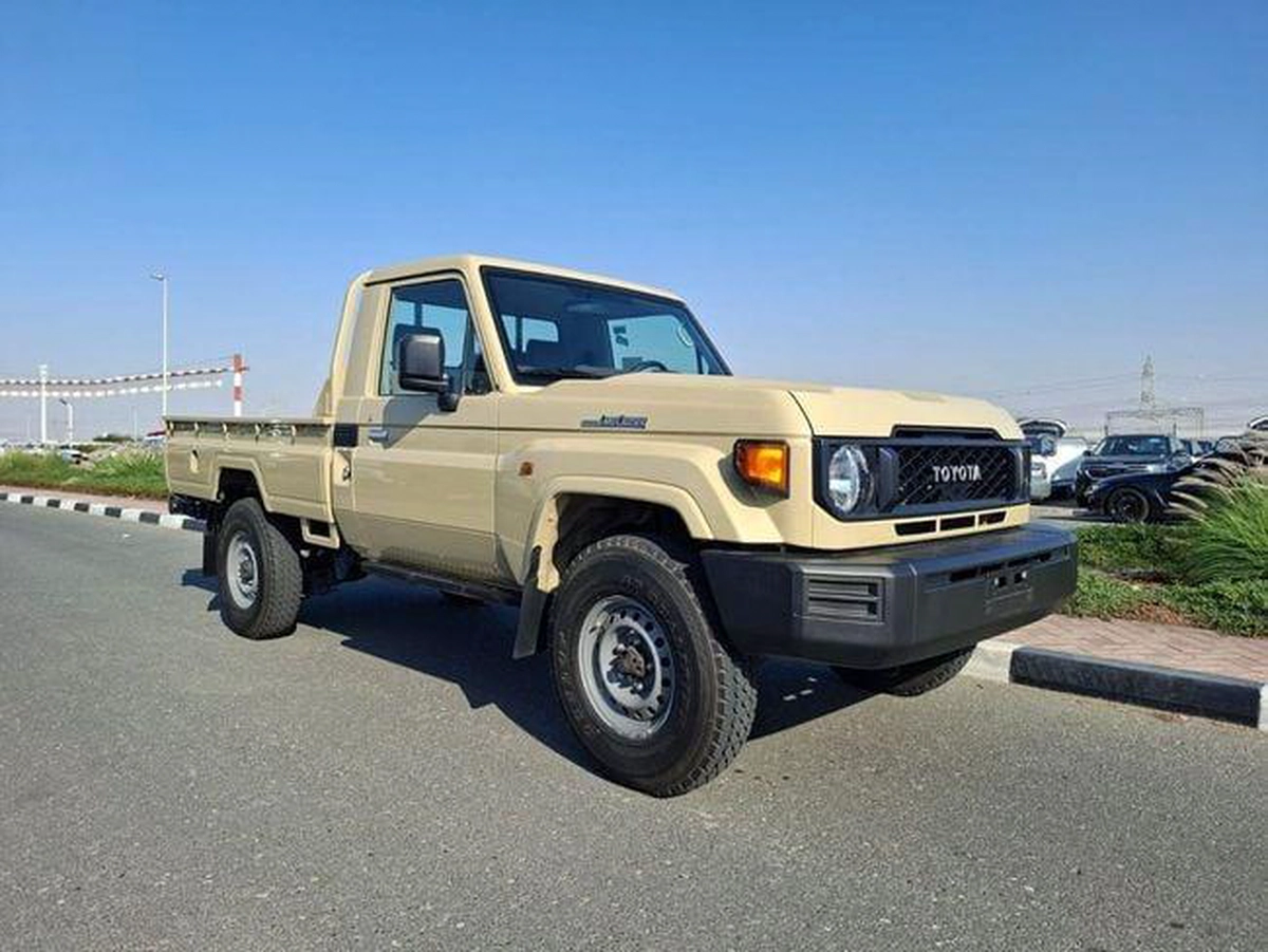 Toyota Land Cruiser Pick Up-2-2