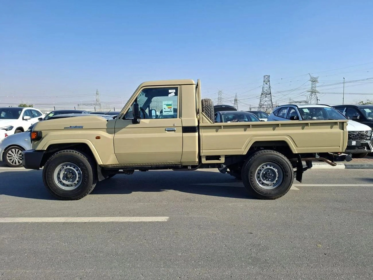 Toyota Land Cruiser Pick Up-15-15