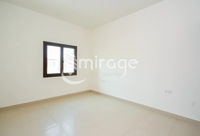 Spacious 3BR TH |Full Facilities |Prime Location-1