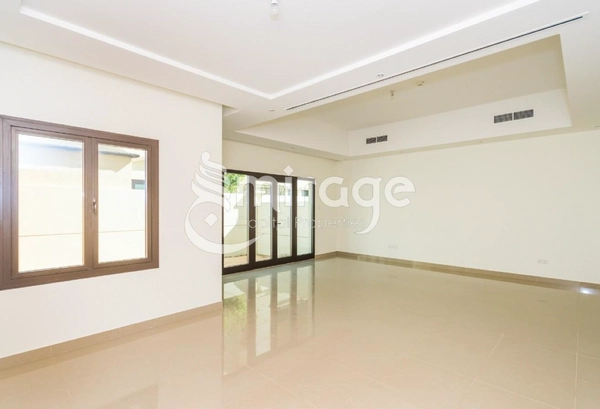 Spacious 3BR TH |Full Facilities |Prime Location
