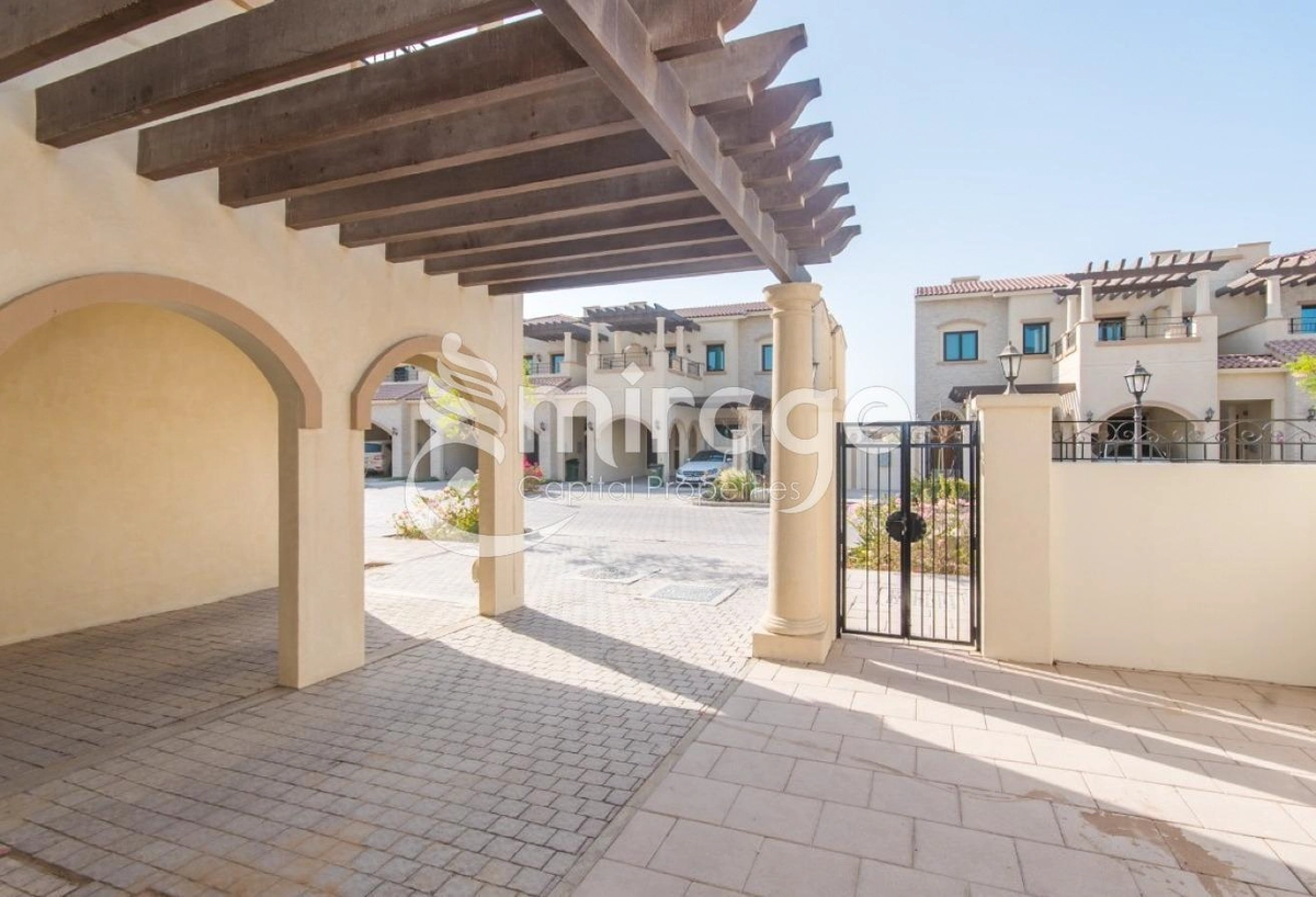 Spacious 3BR TH |Full Facilities |Prime Location