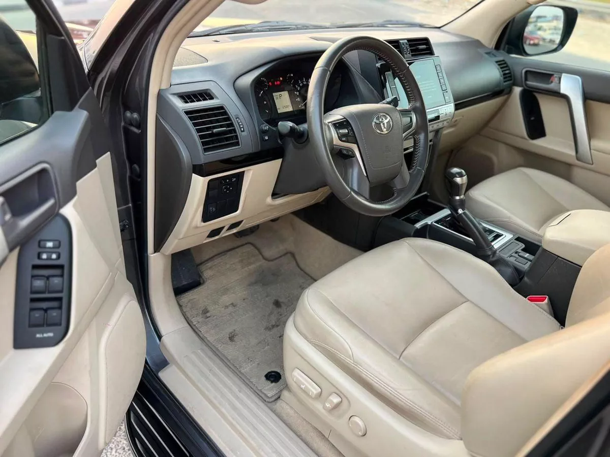 Toyota Prado  2022 Toyota Prado Full Option 4.0L V6 - AWD 4x4 - Electric Seat - Rear CAM & Sensors - Cool Box - Le-10-0