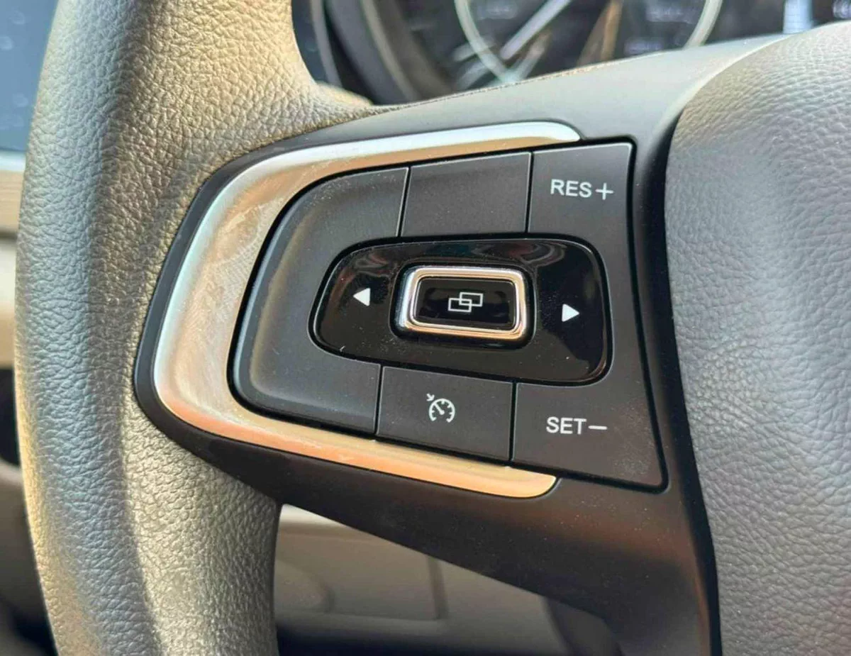 Chery Arrizo 5 COMFORT ARRIZO 5 STANDARD VARIANT || 1.5L PETROL V4 | GCC SPECS | KEY START | REAR PARKING SENSOR (C-16-0