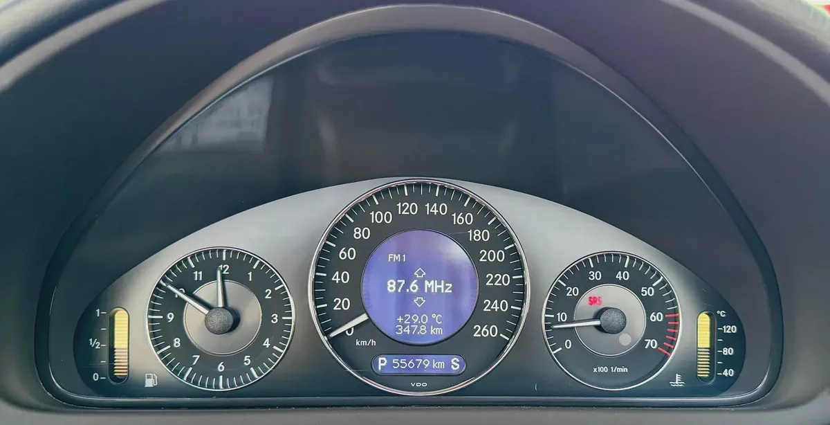 MERCEDES BENZ CLK320 LOW KM JAPAN IMPORT-14-14