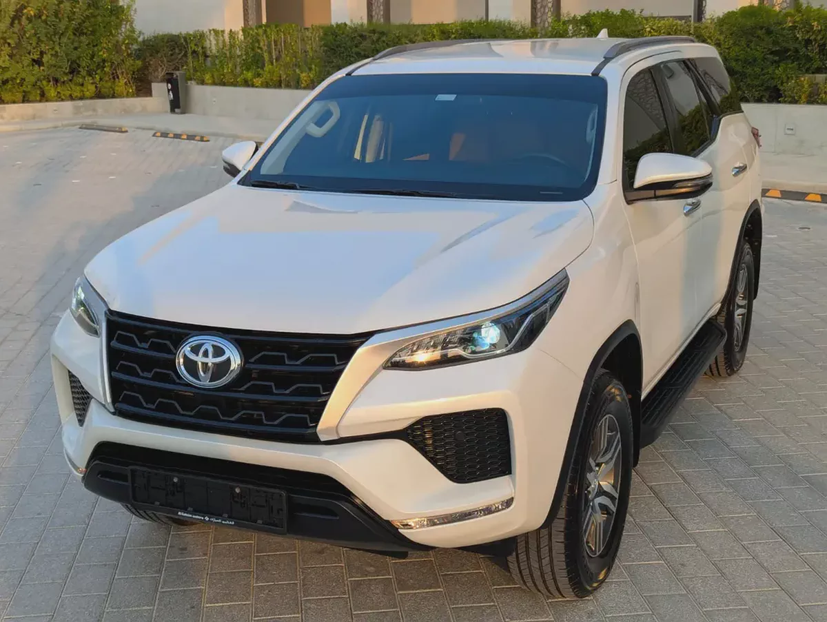 Toyota Fortuner 2023 EXR GCC specs interior and Exterior Excellent Condition-1-1