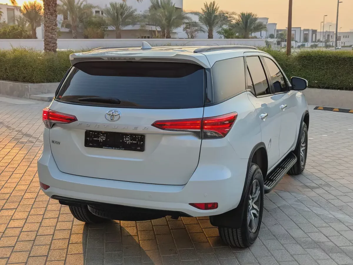 Toyota Fortuner 2023 EXR GCC specs interior and Exterior Excellent Condition-4-4