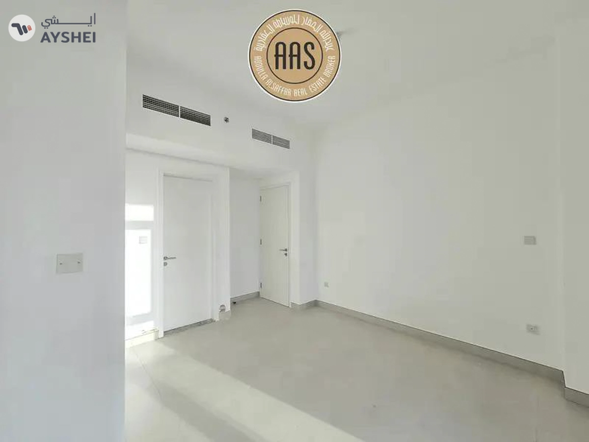 Spacious Apartment ! Garden View ! With All Aminities ! Ready to Move-7-7