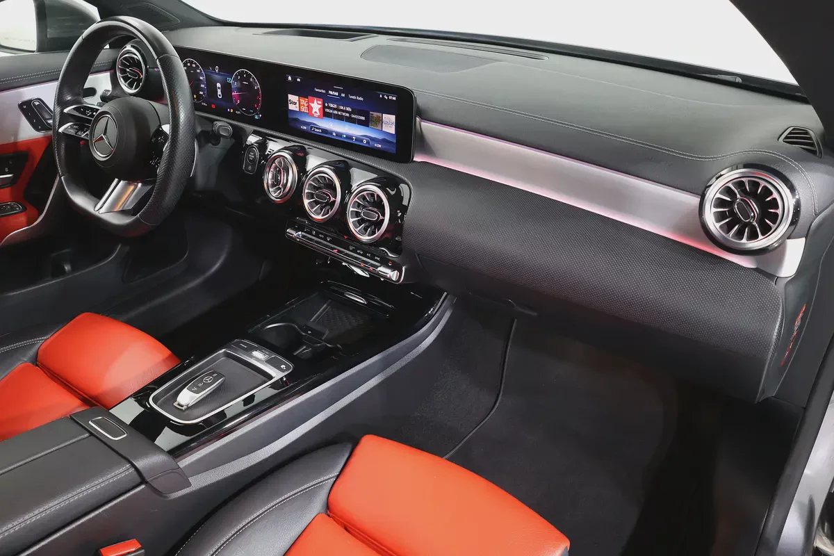 Mercedes CLA 250 4MATIC 2024 I GARGASH WARRANTY + SERVICE CONTRACT I GCC Specs I ACCIDENTS FREE-15-15