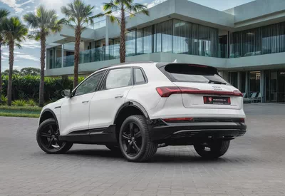 2,899 P.M |  0% Downpayment | E-TRON BLACK EDITION | AGENCY WARRAN-2
