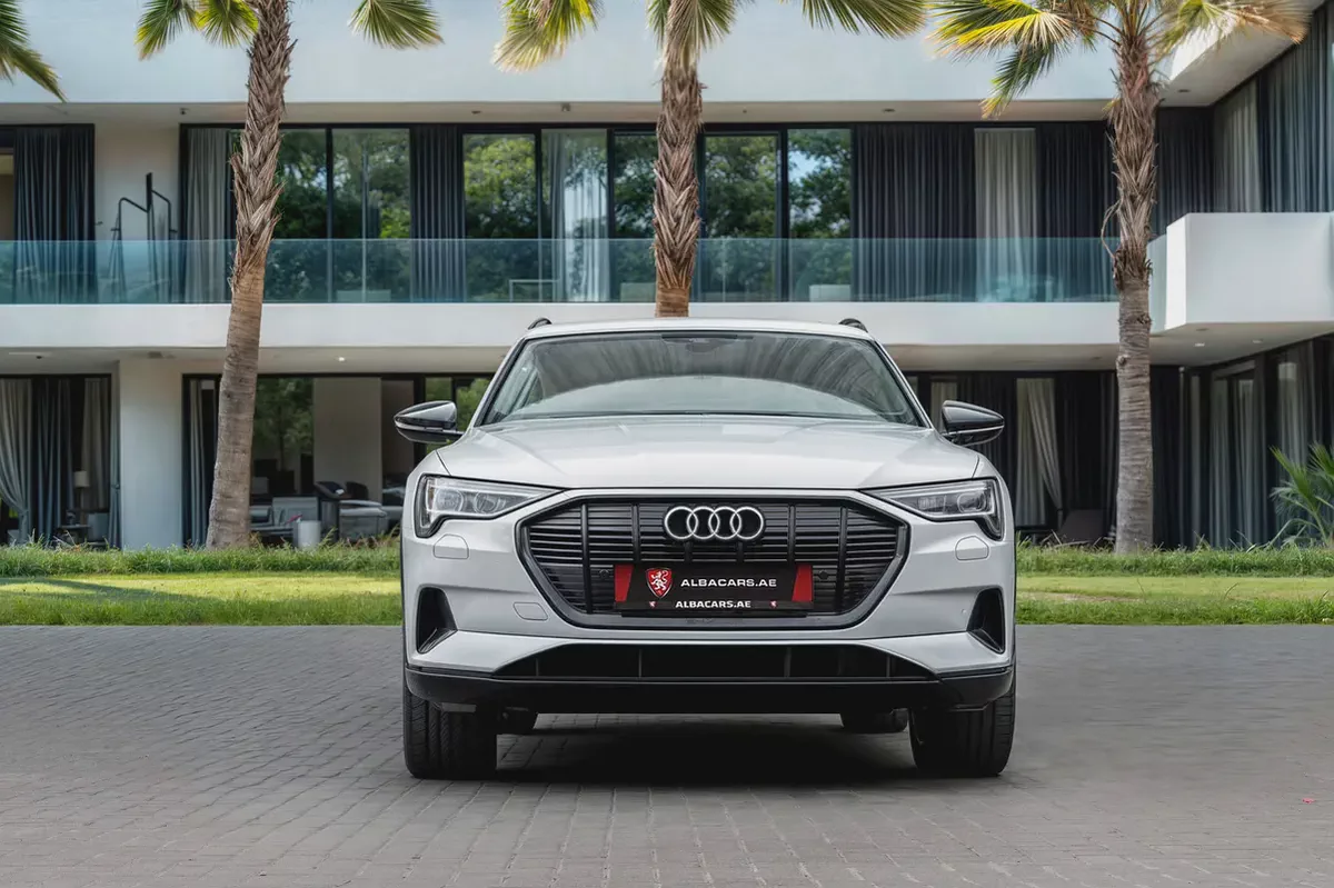 2,899 P.M |  0% Downpayment | E-TRON BLACK EDITION | AGENCY WARRAN-3-3