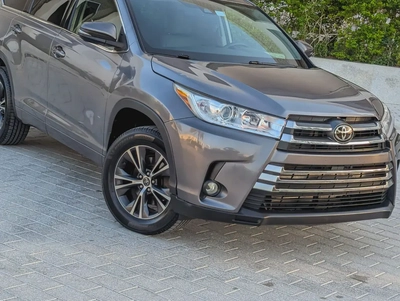 TOYOTA HIGHLANDER 2018 LE V6 3.5L 7 SEATER IN EXCELLENT CONDITION-18