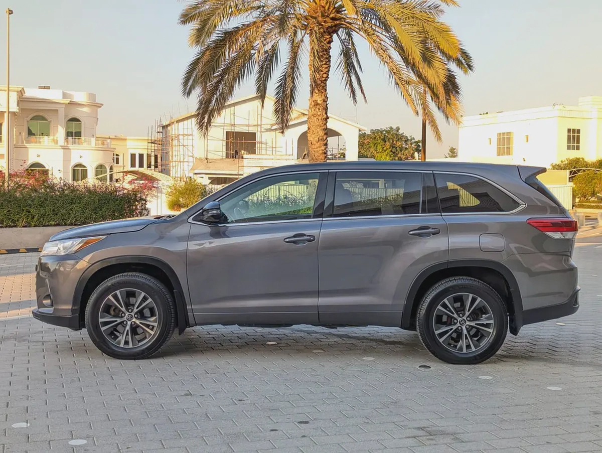 TOYOTA HIGHLANDER 2018 LE V6 3.5L 7 SEATER IN EXCELLENT CONDITION-14-14