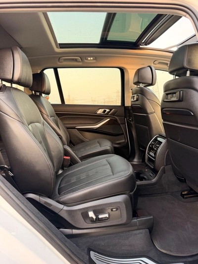 BMW X7 40i PURE EXCELLENCE X7 3.0L Full option 2020-14