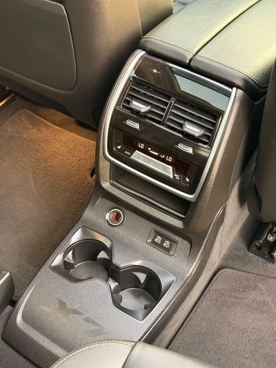 BMW X7 40i PURE EXCELLENCE X7 3.0L Full option 2020-7