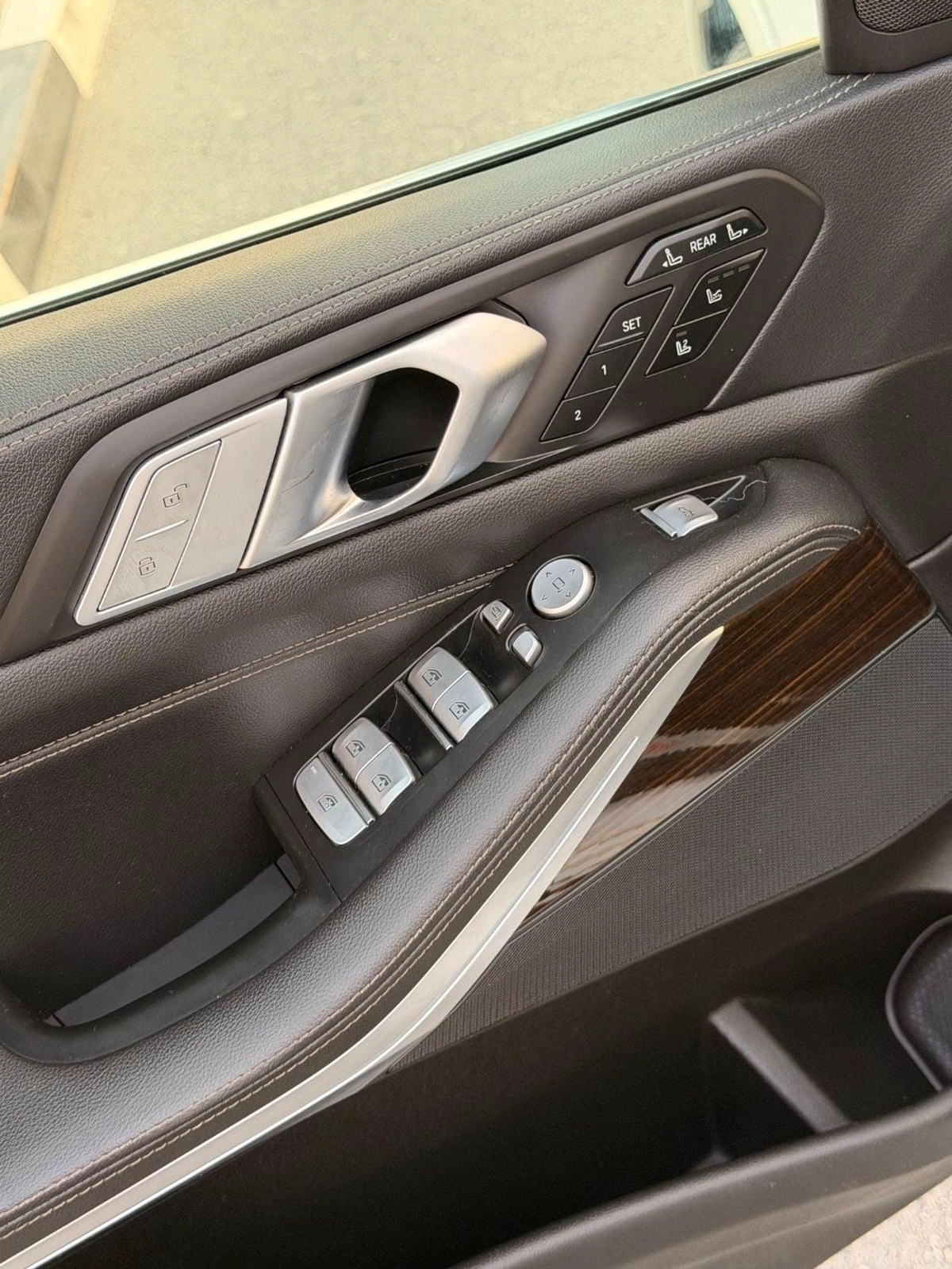 BMW X7 40i PURE EXCELLENCE X7 3.0L Full option 2020-16-0