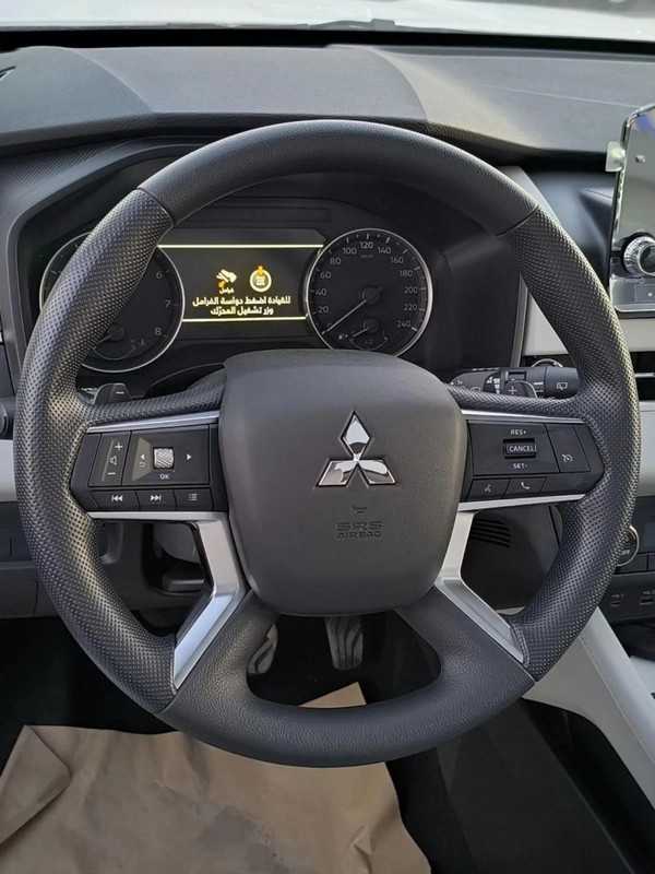 Mitsubishi Outlander 5P-M-LINE 2.5L SUV FWD 5Doors