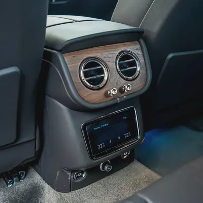 2023  BENTLEY BENTAYGA AZURE BRAND NEW-16