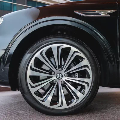 2023  BENTLEY BENTAYGA AZURE BRAND NEW-19