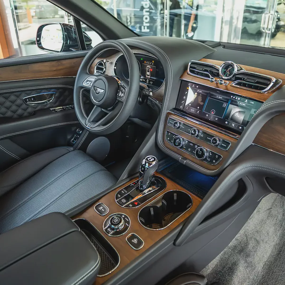 2023 BENTLEY BENTAYGA AZURE BRAND NEW-7-7