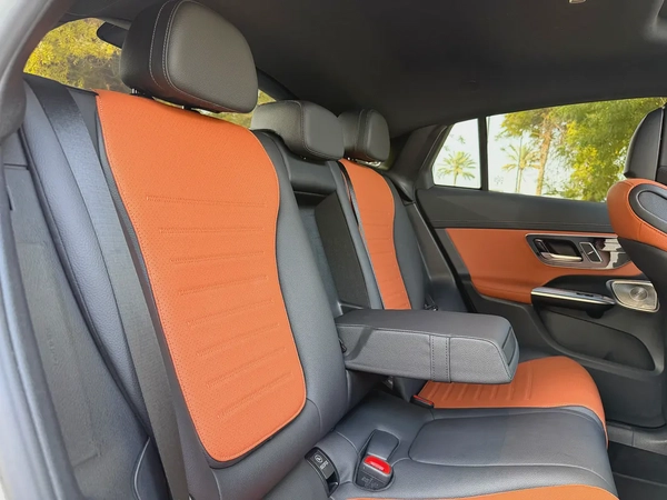 2024 Mercedes-Benz GLC Coupe GLC 300 AMG 4MATIC - Korean Specs - GCC STOCK