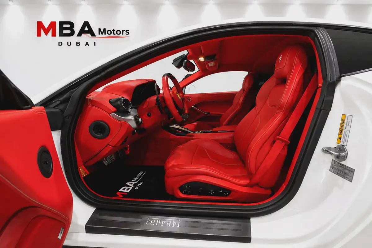 Ferrari F12 Berlinetta 2017 GCC Specs Standard Trim-8-8