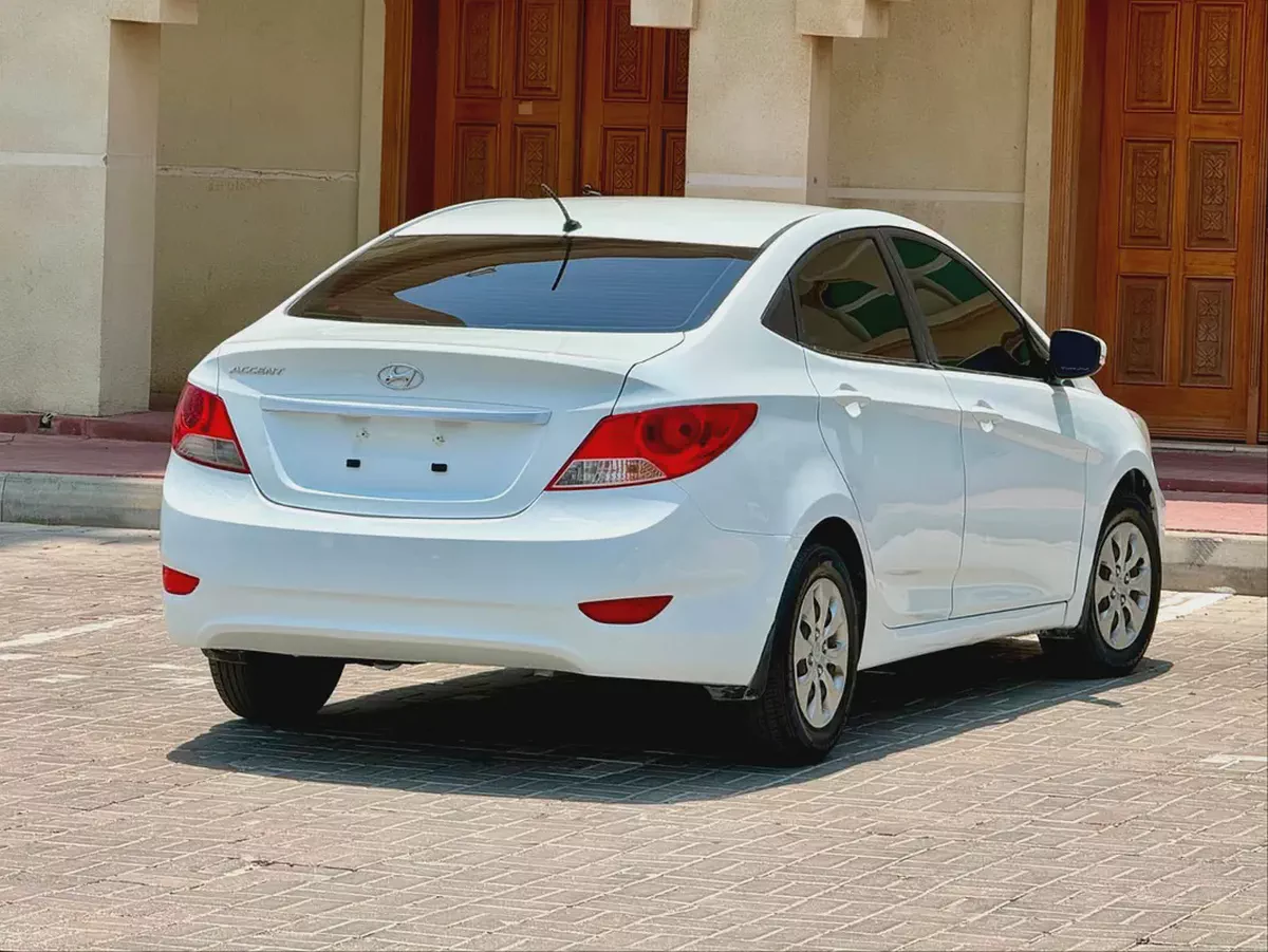 Hyundai Accent 2017 GCC Specs - Well Maintained-2-2