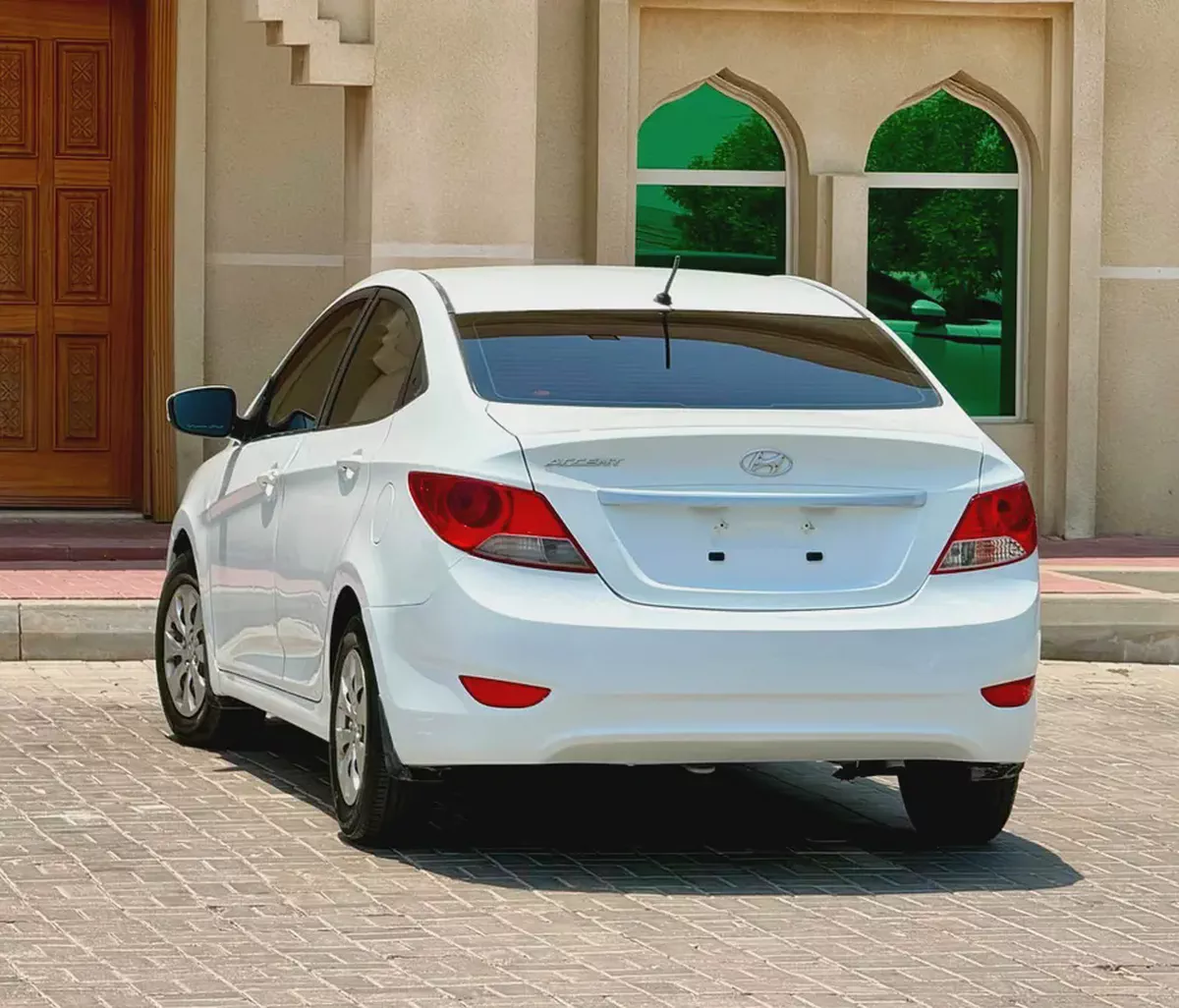 Hyundai Accent 2017 GCC Specs - Well Maintained-4-4