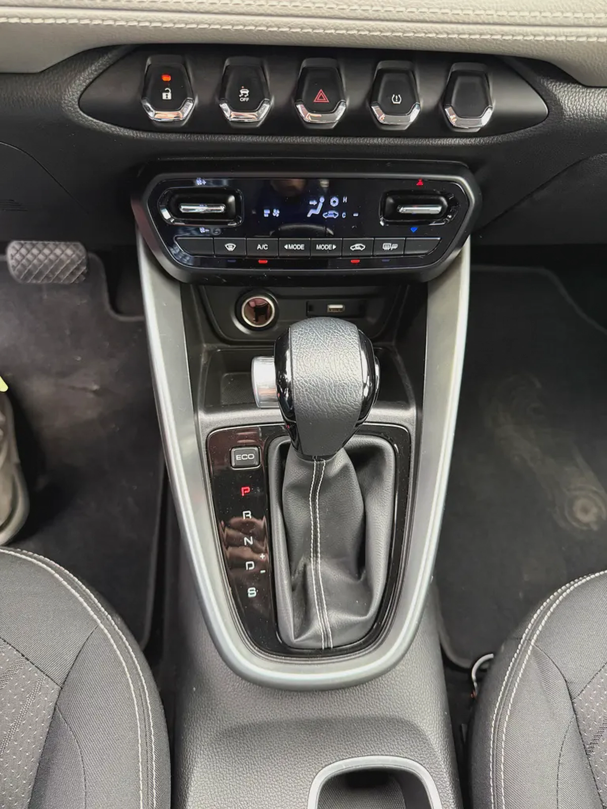 2023 Chevrolet Groove LT - GCC Specs - Like New!-8-8