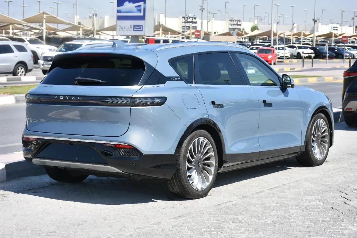 NEW LANTU FREE PHEV 2022 | SILVER-8-8