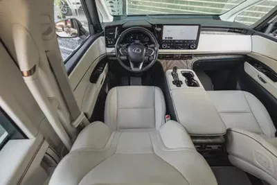 Lexus LM 350h 2024-12