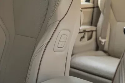 Lexus LM 350h 2024-19