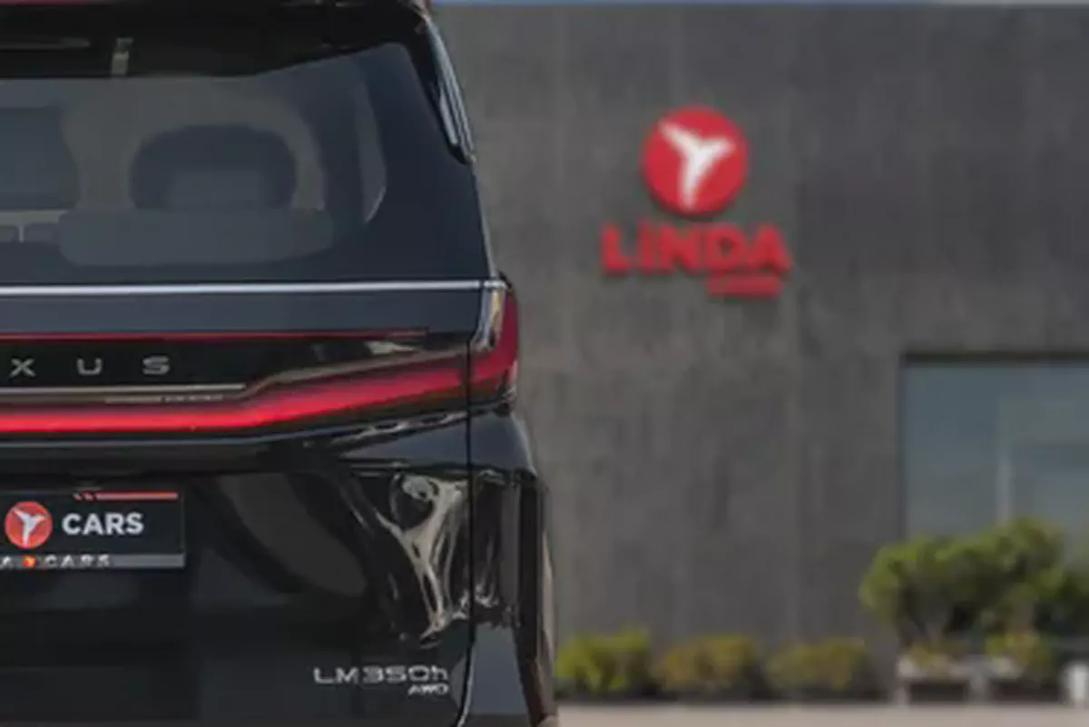 Lexus LM 350h 2024-4-4