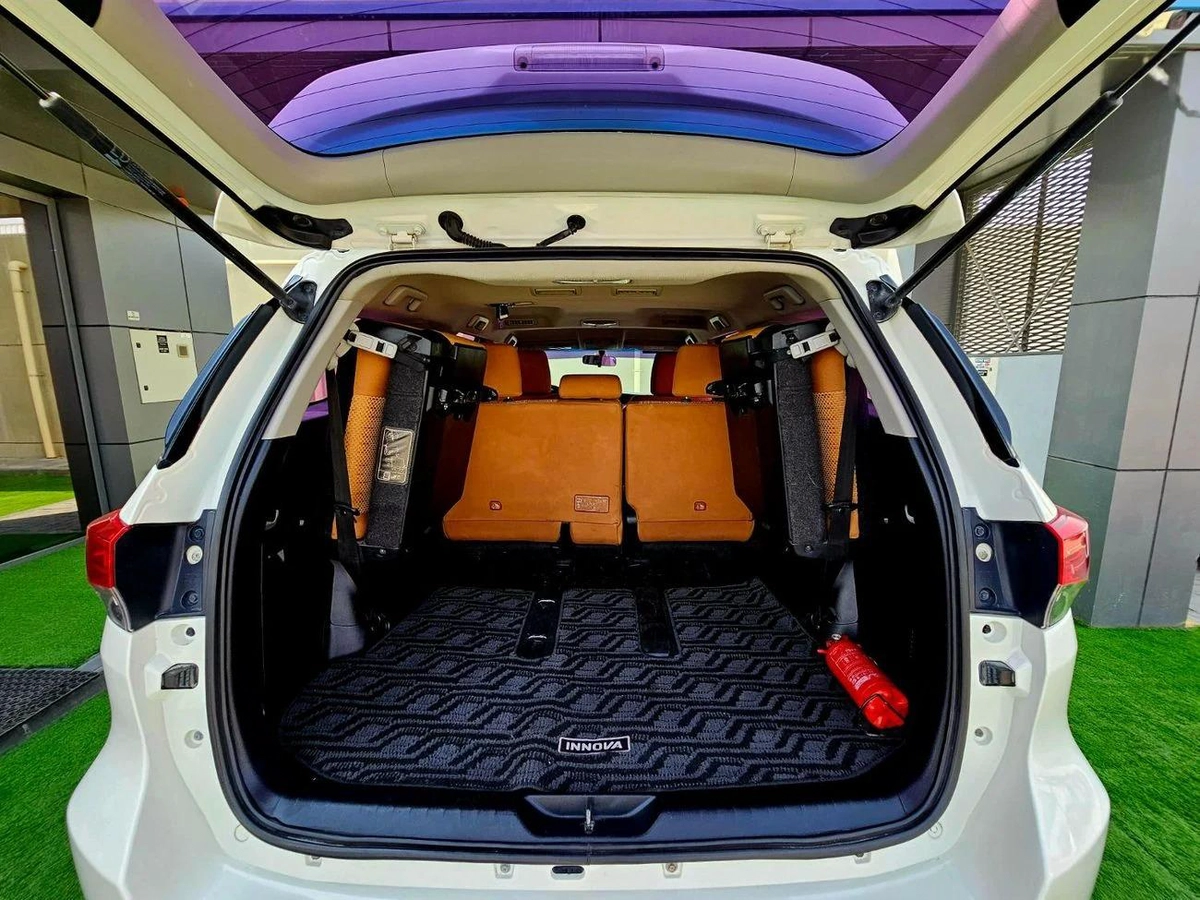 Toyota Fortuner EXR V4 4WD/ GCC SPECS/ LOW MILEAGE/ SINGLE OWNER-4-4