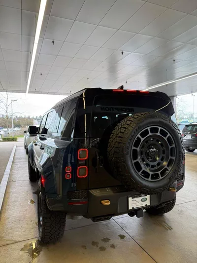 Land Rover Defender P635 V8 OCTA Brand New * EXPORT Price *-3