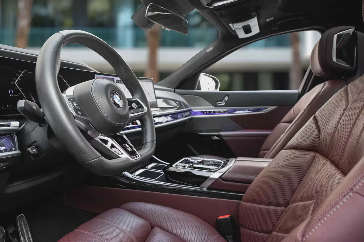 4,700 P.M |  735i | 0% Downpayment | BMW WARRANTY+SERVICE 2028 | ONE OWNER-8-8