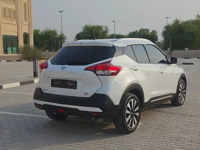 Nissan Kicks 2018 GCC Full Option With Navigation Premium Condition Low Mileage Family SUV-14