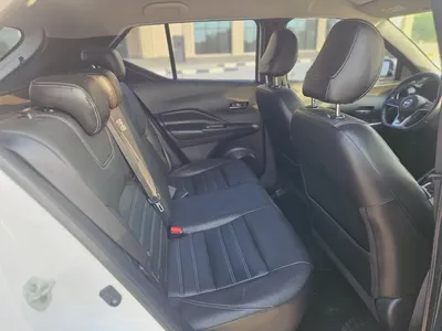 Nissan Kicks 2018 GCC Full Option With Navigation Premium Condition Low Mileage Family SUV-8