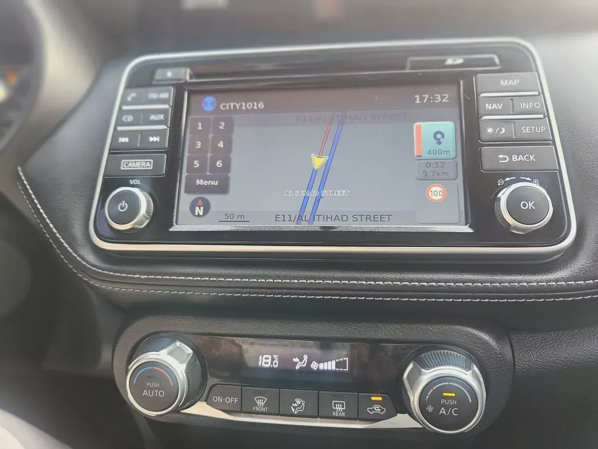 Nissan Kicks 2018 GCC Full Option With Navigation Premium Condition Low Mileage Family SUV-12-12
