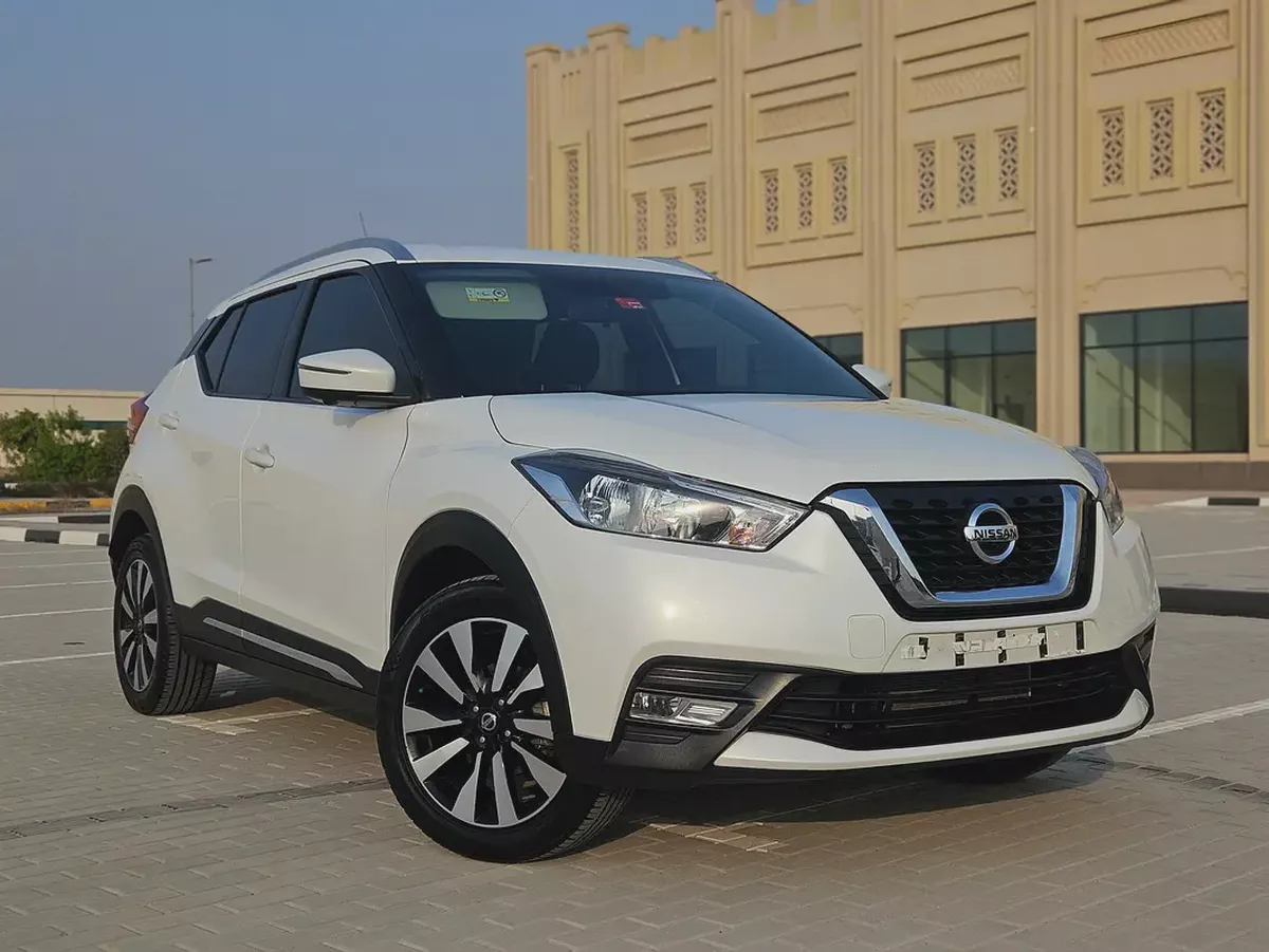 Nissan Kicks 2018 GCC Full Option With Navigation Premium Condition Low Mileage Family SUV-3-3
