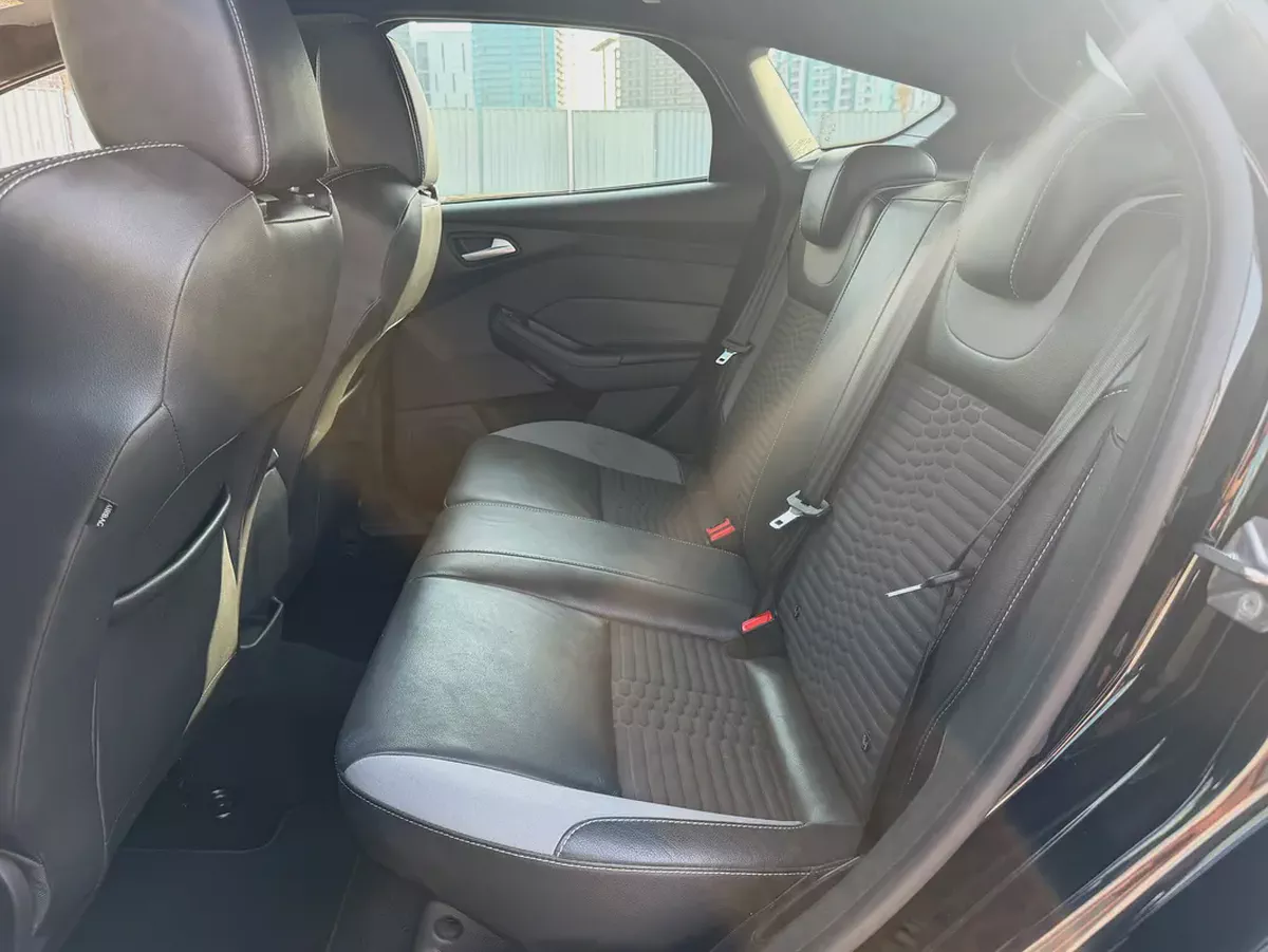 Original Paint | 2015 Ford Focus ST GCC Specs-12-12