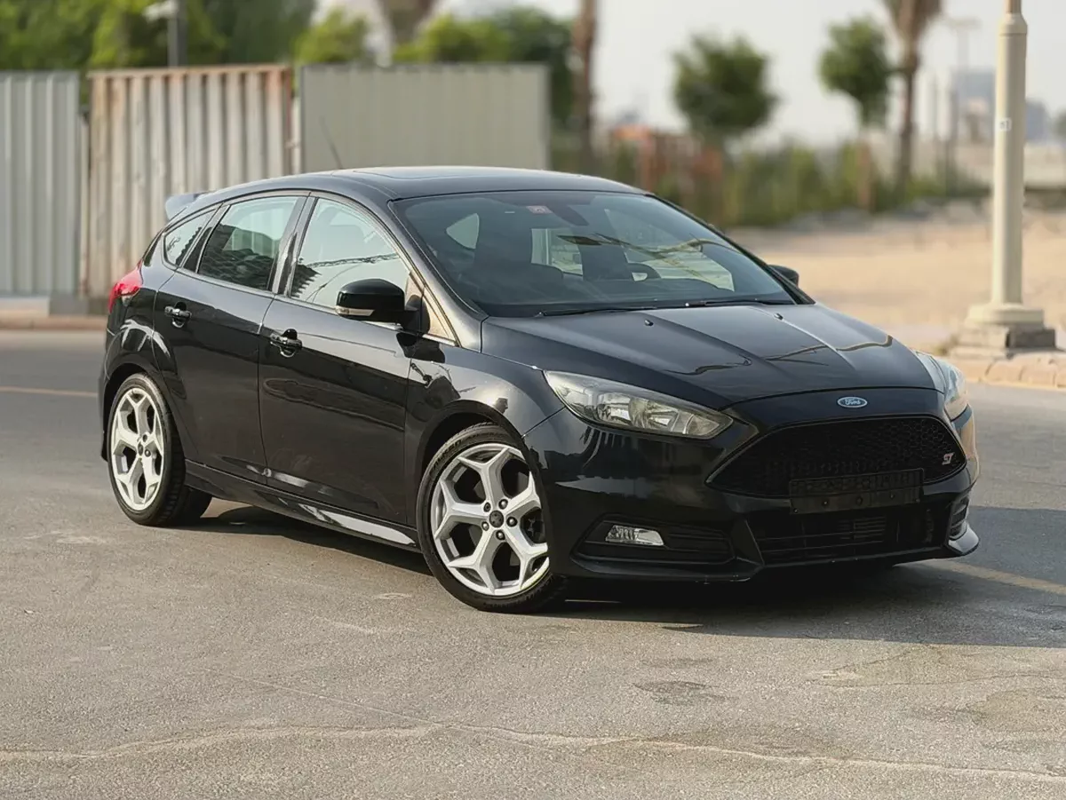 Original Paint | 2015 Ford Focus ST GCC Specs-2-2