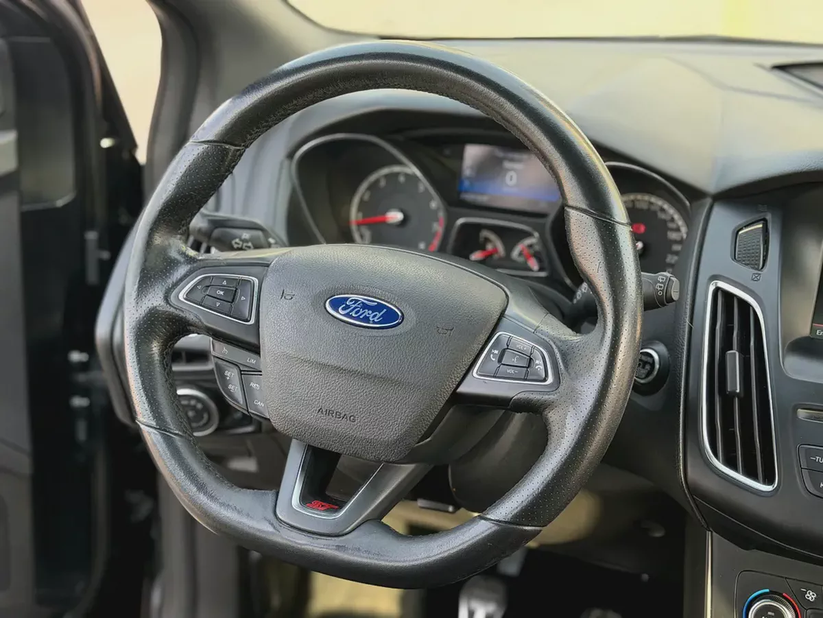 Original Paint | 2015 Ford Focus ST GCC Specs-5-5