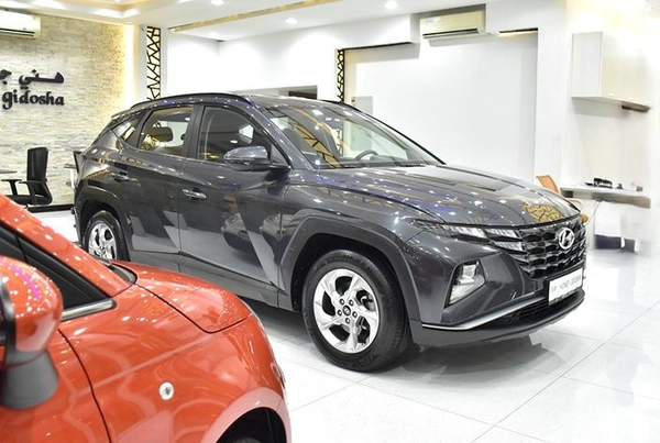 Hyundai Tucson ( 2023 Model ) in Grey Color GCC Specs