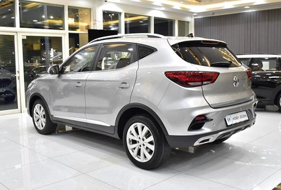 MG ZS ( 2022 Model ) in Silver Color GCC Specs-6
