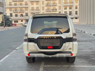 Mitsubishi Pajero GLS 2018 GCC  3.5L Full Option Original paint-5
