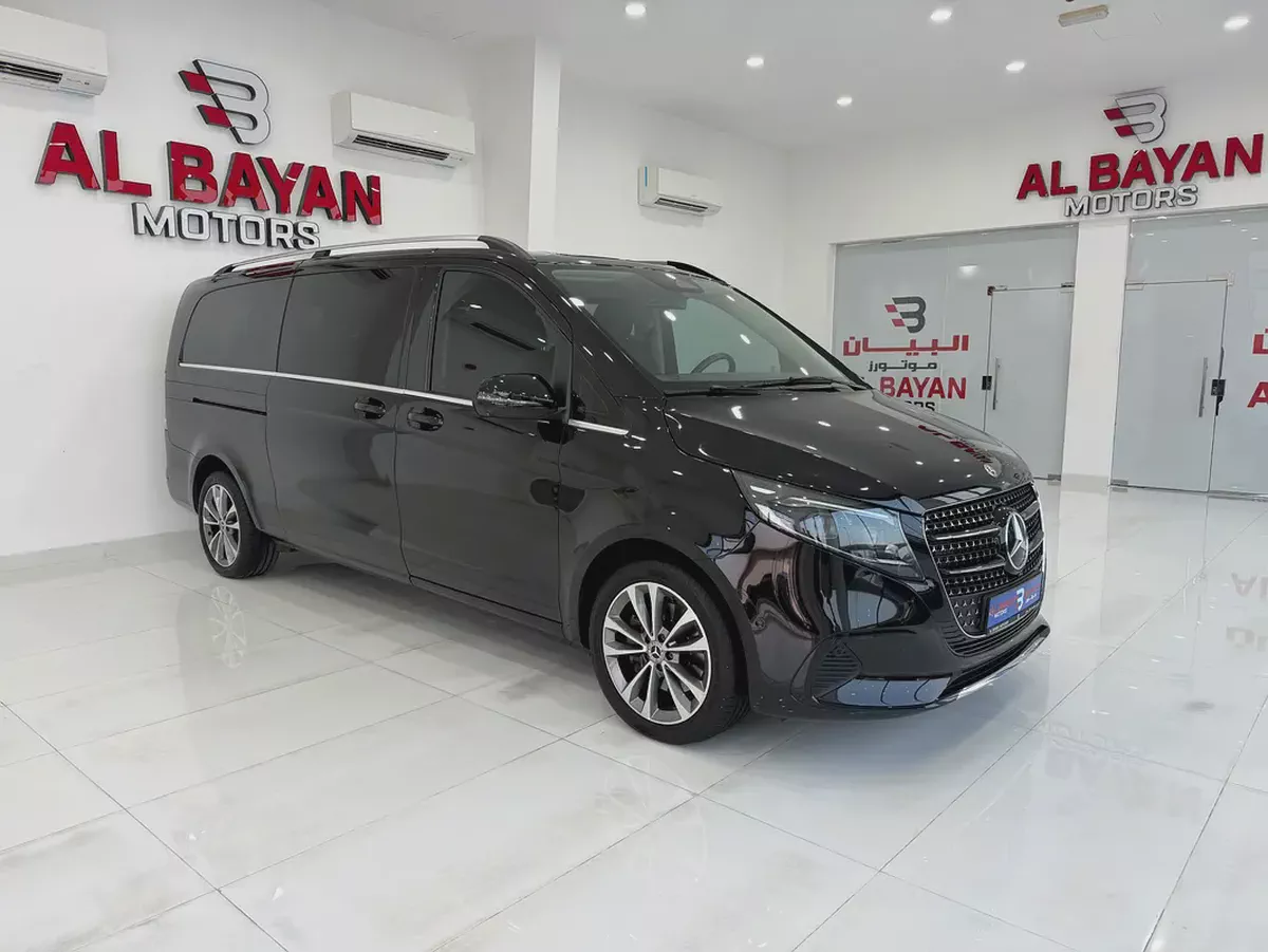 مرسيدس بنز V300 2025 اسود / اسود خليجي