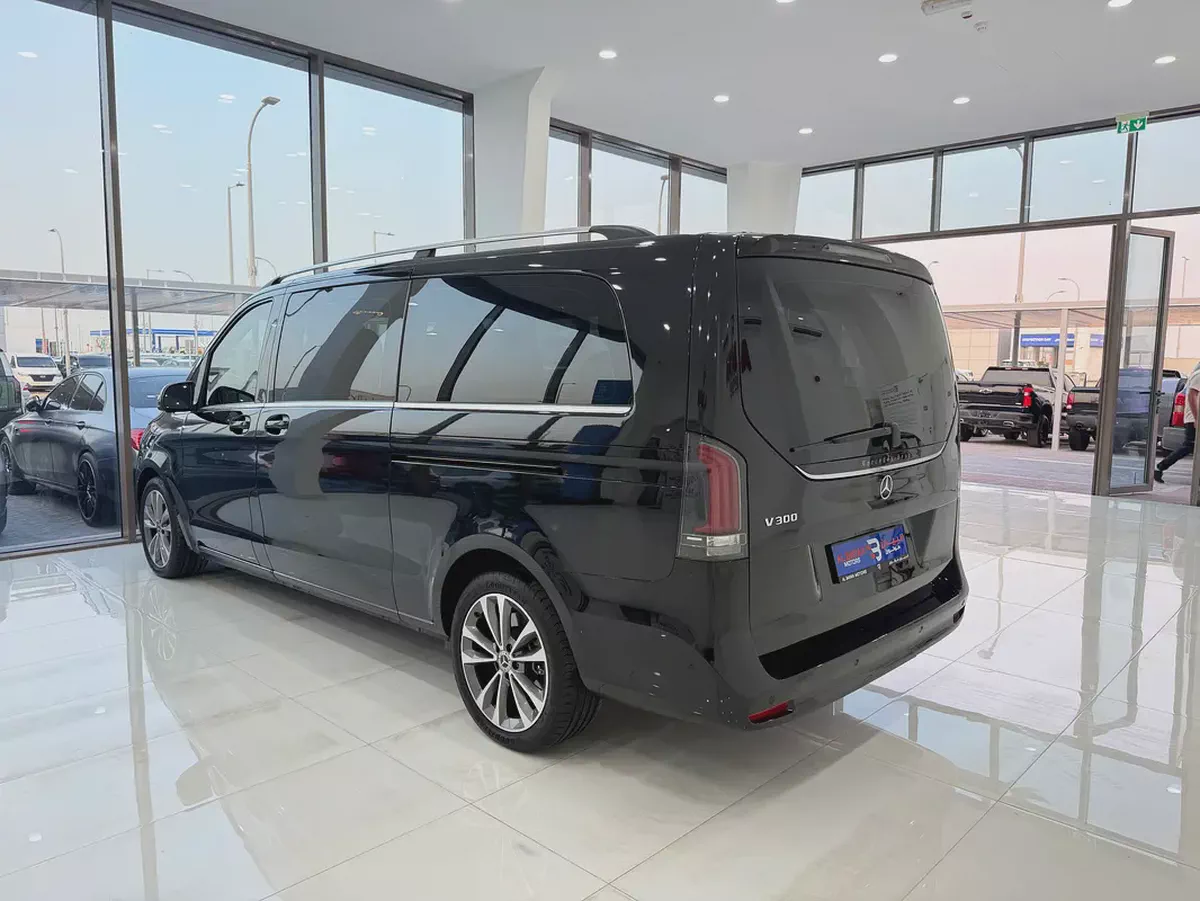 مرسيدس بنز V300 2025 اسود / اسود خليجي-3-3